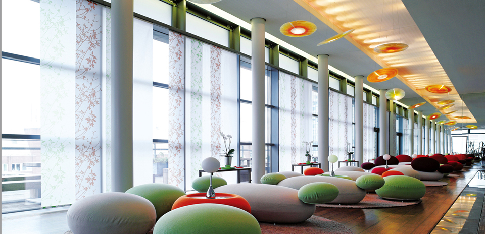 Moderan interijer sa zaštitom od sunca